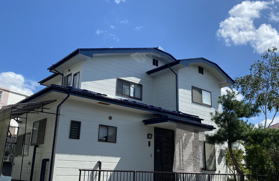 頼りになる経験豊かな職人にコーキングも安心してお任せ | 塩尻市で外壁塗装を行うなら株式会社ATSUSHI塗装